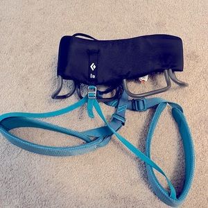 Black Diamond Women’s Momentum Harness size sm